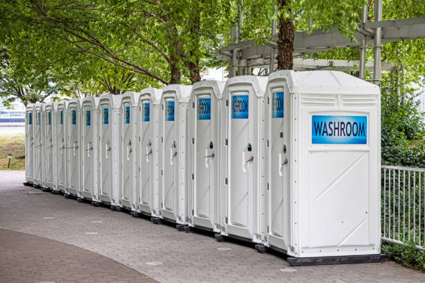 Affordable portable toilet rental in Cambria, IL